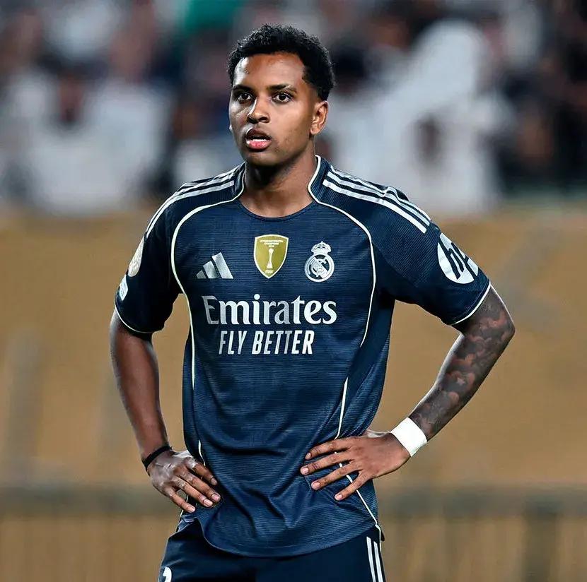 雷速直播- 官网吉鲁转会阿森纳 