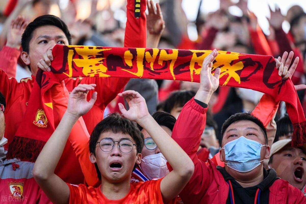 雷速直播-包含风云突变广州队窗口期再遭质疑，NBA常规赛版图或变，赛场秩序良好，控场能力受关注的词条