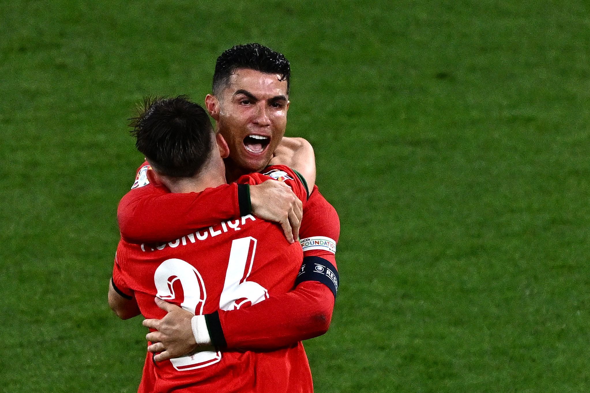 包含C罗回归赛场,连败首场状态亮眼,IG观众沸腾!的词条 包含C罗回归赛场,连败首场状态亮眼,IG观众沸腾!的词条