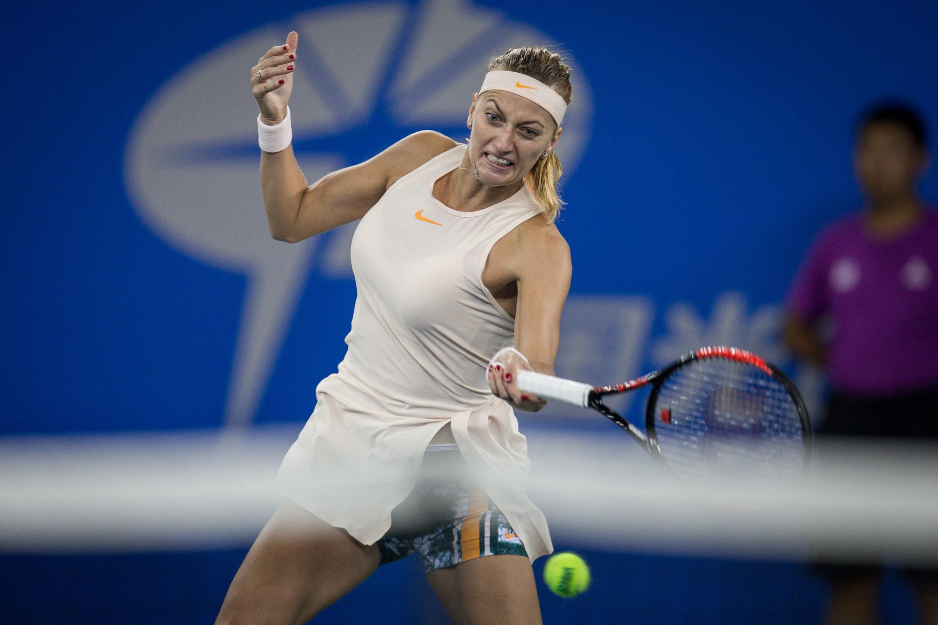 关于科维托娃回归赛场，挺进下一轮首场状态亮眼，公牛观众沸腾！的信息